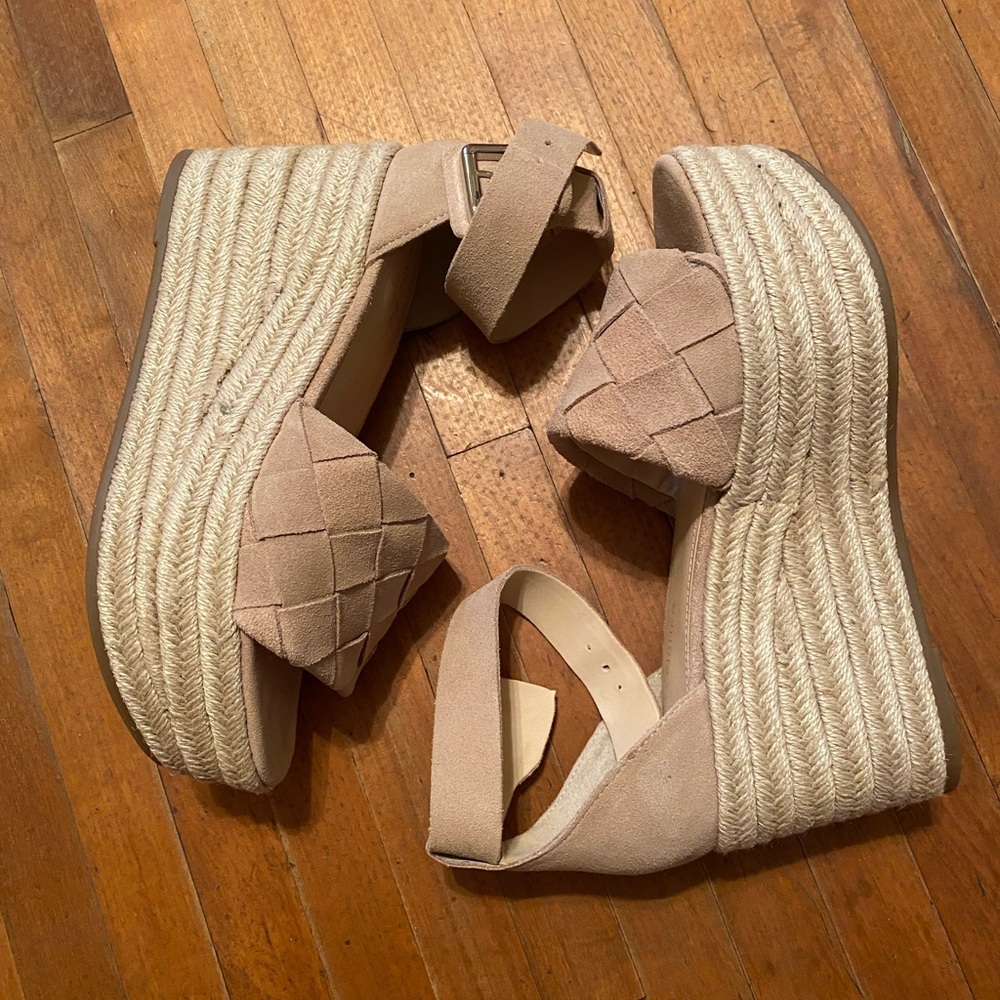 Marc Fisher wedges